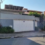 Casa a venda com 216,43mq privativos no Bairro Chácara das Pedras - Linda casa com hall de entrada, sala de estar e jantar integradas, jardim de inverno, duas suítes sendo uma no piso superior e uma n