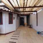 Casa com 83m² localizada no bairro São Geraldo em Porto Alegre/RS. &lt;BR&gt;&lt;BR&gt;O imóvel possui 83m² privativos, 1 quarto, sala e cozinha integradas, e um banheiro social. Na parte dos fundos, 