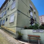 Excelente apartamento térreo no bairro Nonoai. Imóvel com 2 dormitórios, térreo, 55m² privativos, reformado, banheiro com ventilação natural, cozinha, área de serviço integrada, bem ventilado, com pri