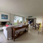 Casa térrea fundos área verde no condomínio Ventura Club em Xangri-Lá com 4 quartos.&lt;BR&gt;&lt;BR&gt;-Projeto moderno&lt;BR&gt;-Ambientes integrados&lt;BR&gt;-Mobiliada &lt;BR&gt;-Com 219m²&lt;BR&g