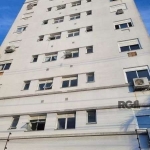 Apartamento semi mobiliado com elevador bem na avenida Teresopolis!&lt;BR&gt;Apartamento com sala espaçosa com home planejado, cozinha estilo americana com moveis planejados, bancada com tampo de gran