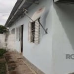 Berté aluga casa 01 dormitório no bairro Medianeira!&lt;BR&gt;&lt;BR&gt; Casa com pátio independente, 01 quarto, cozinha e sala em conceito aberto, 1 banheiro. Local calmo e familiar, com casas com en