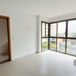 Apartamento estilo Studio/Loft&lt;BR&gt;&lt;BR&gt;Excelente imóvel de 50m² privativos, conta com 01 dormitório espaçoso, cozinha e 01 banheiro, possibilidade de vaga coberta para seu carro.&lt;BR&gt;O