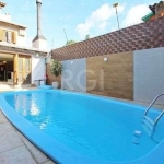 Casa em Porto Alegre, no bairro Ipanema, com 4 dormitório(s), e 4 banheiros, à venda.