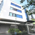 Sala de frente com vaga