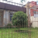 Casa  com 03 dormitórios e 01 suíte no Bairro Partenon Porto Alegre/RS