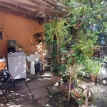 Casa de 2 dormitórios no bairro Cavalhada