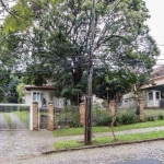 Casa para Venda - 489m², 4 dormitórios, sendo 2 suites, 3 vagas - Cristal