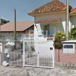 Casa para Venda - 380m², 2 dormitórios, sendo 1 suites, 1 vaga - Nonoai