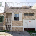 CASA A VENDA NA OLAVO BILAC, 3 DORMITÓRIOS.