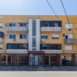 Apartamento localizado no bairro Vila Ipiranga, com 70m². Imóvel com 2 dormitórios, sala de estar/jantar, cozinha com armário, banheiro social e pisos em parquet. Imóvel com posição solar privilegiada