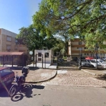 Apartamento com 03 dormitórios, sala, cozinha, banheiro, Ficam os móveis planejados. - 2º andar, dois lances de escada, com 01 vaga de estacionamento rotativo. Possui 77,06 m² de área útil. (necessita