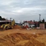 Excelente terreno alto com privilegiada vista  para o Guaíba, medindo 800m², com Água e Luz. Todo aterrado. Esquina  com a Rua Corrêa Lima. &lt;BR&gt;Grande oportunidade de investimento  para construç