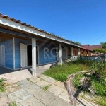 Excelente casa no bairro Belém Novo, com 03 dormitórios sendo uma suíte, 01 banheiro social, sala ampla e cozinha. O imóvel possui uma área construída aos fundos, bem como uma capacidade em sua garage