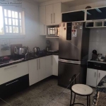 Casa Térrea na Vila Prudente, com 6 dormitórios, sala, cozinha planejada, 5 banheiros, churrasqueira e área de serviço