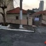 terreno com 3 casas antigas, medindo 8 x 45 = 360m2 frente para duas ruas