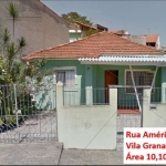 Casa à venda na Vila Granada, São Paulo-SP: 2 quartos, 1 sala, 2 banheiros, 2 vagas. Não perca esta oportunidade única!