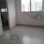 Apartamento para locação de 35 m² no Tatuapé, 2 dormitórios, 1 banheiro, lavanderia, área de serviço