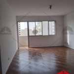 Apartamento a venda São Caetano do Sul, 3 dormitórios, 1 suíte, 3 banheiros, varanda, condomínio com piscina, churrasqueira, playground.