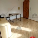 Apartamento a venda em Santo André, 2 dormitórios, banheiro, cozinha mobiliada, vaga de garagem coberta, área verde.