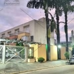 Sobrado em Condomínio 3 quartos, sendo 1 suíte com sacada, sala de estar e jantar com churrasqueira e cozinha americana com 2 vagas.