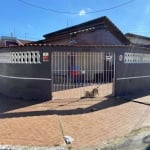 Casa de esquina com 2 dormitórios para venda, Caiçara