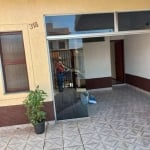 Casa de 3 quartos com suíte na Vila Progresso, Jundiaí-SP: 3 salas, 2 banheiros, 2 vagas, 108m²!