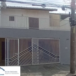 Imperdível oportunidade! Casa à venda em Jundiaí-SP, bairro Parque Cidade Jardim II, 3 quartos, 1 suíte, 3 salas, 3 banheiros, 3 vagas de garagem, 170 m².