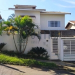 Imperdível oportunidade: Casa à venda em Campinas-SP, Parque das Universidades com 3 quartos, 3 suítes, 3 salas, 4 vagas de garagem, 320m².