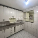 Casa com 3 Quartos e 2 banheiros à Venda, 110 m² por R$ 424.000