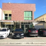 Loja (Salão comercial) - 68m² com banheiros e copa! e duas vagas para clientes.