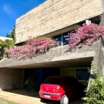 CASA  PARA LOCAÇÃO NO MORUMBI E TERRENO ANEXO . PROJETO RUY OTAKE EM CONCRETO APARENTE