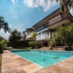 Casa á Venda no Jardim Marajoara com 259m², 5 quartos e 6 vagas.