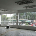 Sala Comercial no 2º Andar em Santo Amaro - 180 m² -   2 Salas -