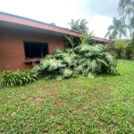 Casa térrea a venda no bairro de Interlagos com 700m de terreno 03 quartos