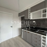 Studio  semi mobiliado, com 30m2, sacada