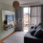 Apartamento  Reformado com Sacada