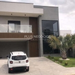 Casa à Venda com 4 Dormitórios, 4 Suítes e 416 m² de Área Útil no Condomínio Alphaville Nova Esplan