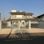 Sobrado a venda com 3 suítes todo Planejado e com Piscina no Bairro Estrela