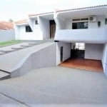 Casa à venda em Maringá, Zona 04, com 5 quartos, com 340 m²