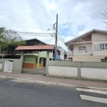 Casa Residencial em Armação Do Pântano Do Sul