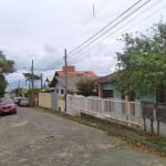 Casa Residencial em Sambaqui