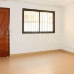 Casa para locação com 2 dormitórios, 2 suítes, 2 vagas, no Condomínio Residencial Sweet Home