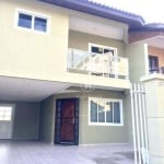 Sobrado com 3 dormitórios à venda, 209 m² por R$ 790.000,00 - Pineville - Pinhais/PR