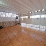 Casa para venda com 175 m2  - 2 quartos e 1 edícula.