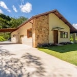 Casa com 3 quartos em Itaipava, Petrópolis.