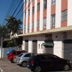 Apartamento na Granja Viana, km 25 da Raposo Tavares.