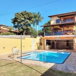 Casa com 3 dormitórios à venda, 460 m² por R$ 1.300.000,00 - Granja Viana - Cotia/SP