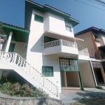 Casa com 3 dormitórios à venda, 171 m² por R$ 1.395.000,00 - Petit Village - Cotia/SP