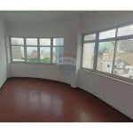 Sala com 20m² a uma quadra da Praça da Sé